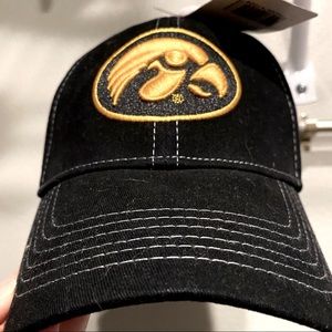 BRAND NEW! Iowa Hawkeyes baseball hat